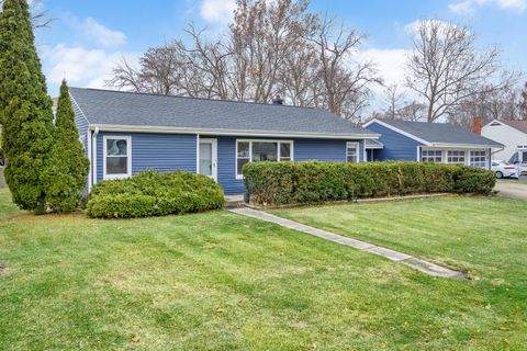 Tiny photo for 5522 PERSHING Avenue, Downers Grove, IL 60515 (MLS # 12537277)