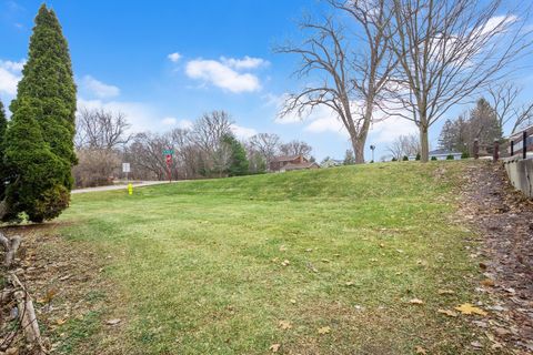 Tiny photo for 5522 PERSHING Avenue, Downers Grove, IL 60515 (MLS # 12537277)