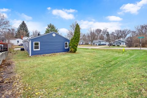 Tiny photo for 5522 PERSHING Avenue, Downers Grove, IL 60515 (MLS # 12537277)