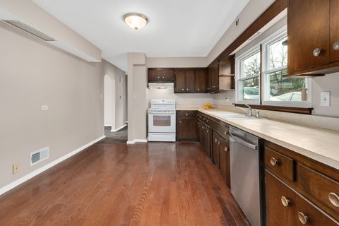 Tiny photo for 5522 PERSHING Avenue, Downers Grove, IL 60515 (MLS # 12537277)