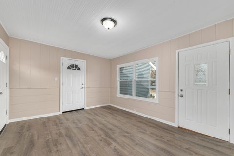 Tiny photo for 5522 PERSHING Avenue, Downers Grove, IL 60515 (MLS # 12537277)