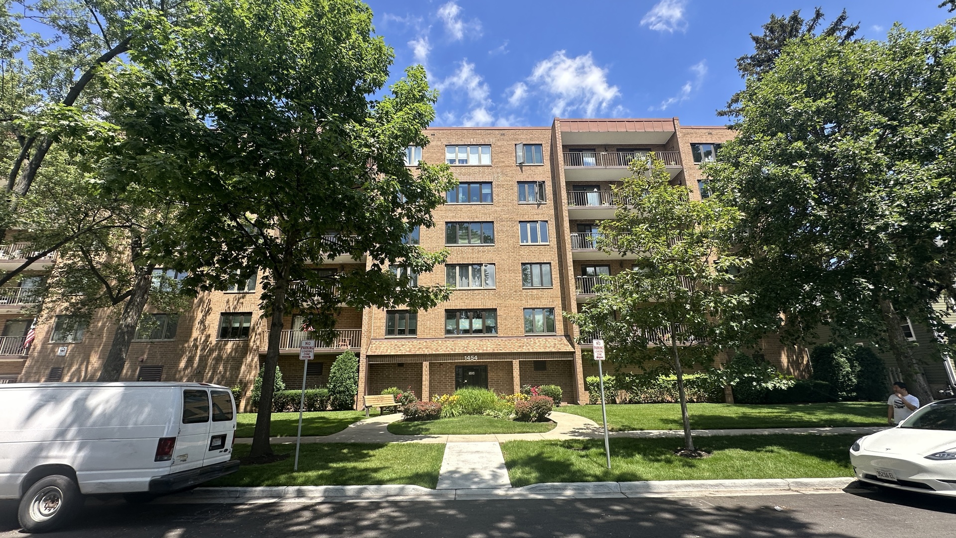 1454 Ashland Avenue 505