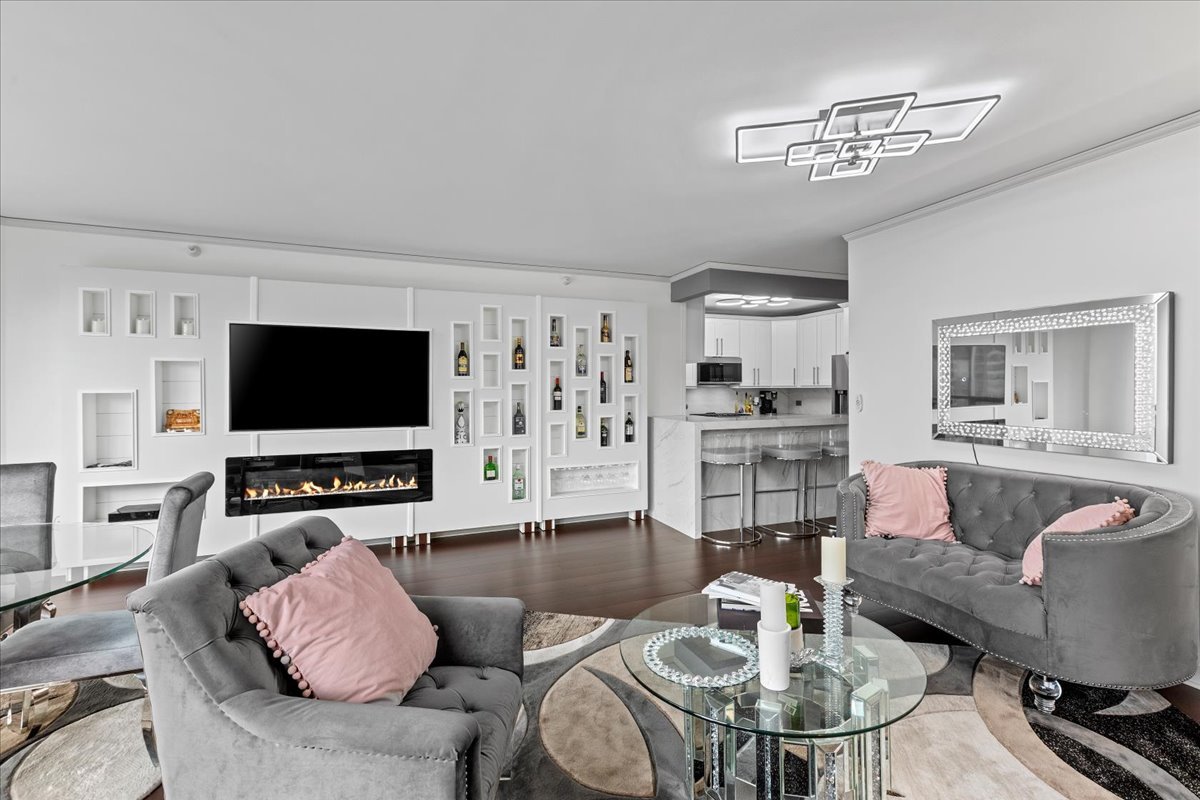 420 E Waterside Drive 1912