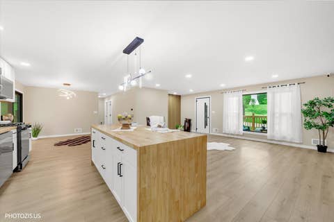 Tiny photo for 35W302 PINELANDS Road, St. Charles, IL 60174 (MLS # 12733680)