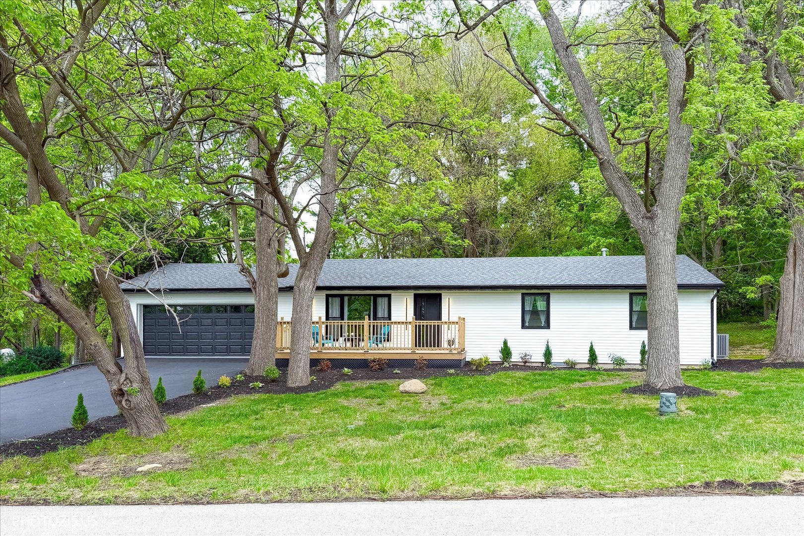 35W302 PINELANDS Road