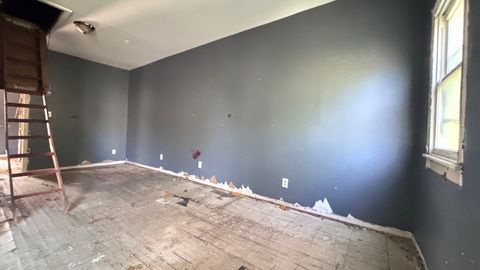 Tiny photo for 7125 S University Avenue, Chicago, IL 60619 (MLS # 12477243)