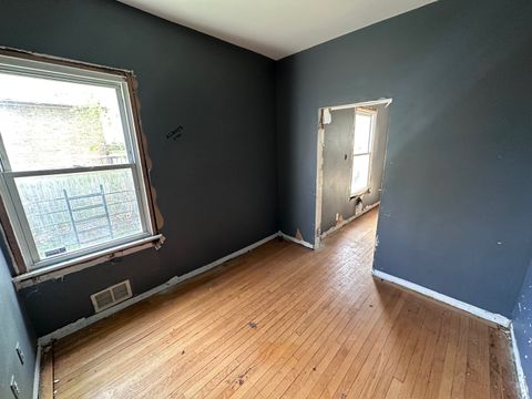 Tiny photo for 7125 S University Avenue, Chicago, IL 60619 (MLS # 12477243)