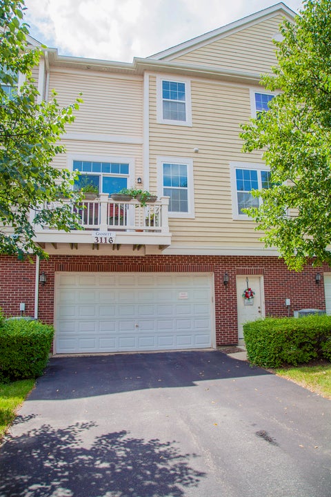 Tiny photo for 3116 Gansett Parkway #3116, Elgin, IL 60124 (MLS # 12709524)