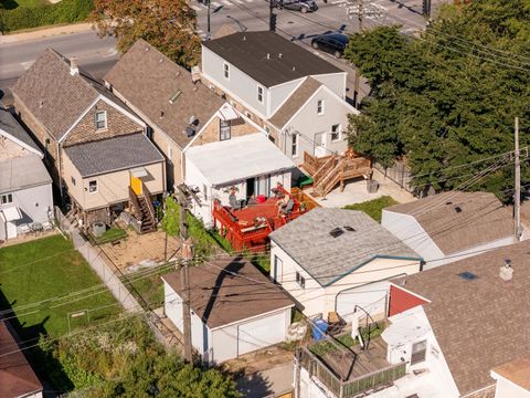 Tiny photo for 3305 S Damen Avenue, Chicago, IL 60608 (MLS # 12512765)