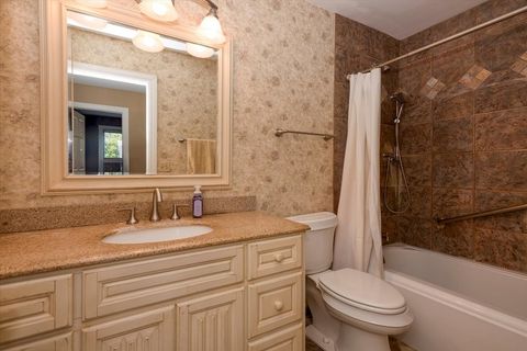 Tiny photo for 28437 W Lindbergh Drive, Barrington, IL 60010 (MLS # 12479125)