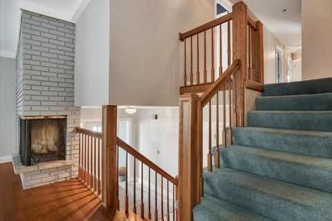 Tiny photo for 28437 W Lindbergh Drive, Barrington, IL 60010 (MLS # 12479125)