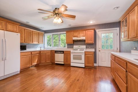 Tiny photo for 28437 W Lindbergh Drive, Barrington, IL 60010 (MLS # 12479125)