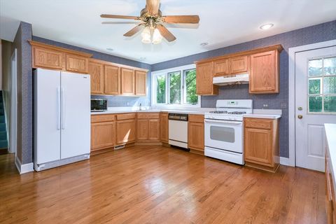 Tiny photo for 28437 W Lindbergh Drive, Barrington, IL 60010 (MLS # 12479125)