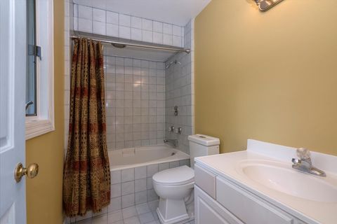 Tiny photo for 28437 W Lindbergh Drive, Barrington, IL 60010 (MLS # 12479125)
