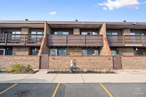 Photo of 1209 Kenneth Circle, Elgin, IL 60120 (MLS # 12622851)