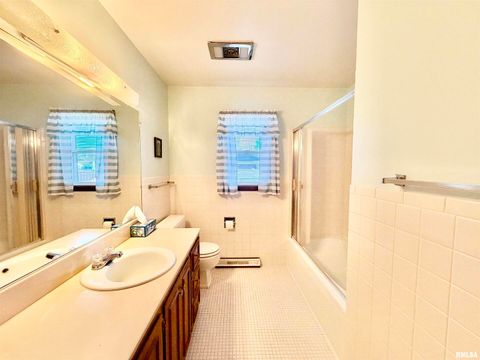 Tiny photo for 540 MEADOWBROOK, Centralia, IL 62801 (MLS # EB460623)