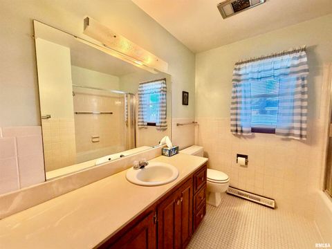 Tiny photo for 540 MEADOWBROOK, Centralia, IL 62801 (MLS # EB460623)