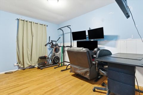 Tiny photo for 2105 Sprucewood Lane, Lindenhurst, IL 60046 (MLS # 12521104)