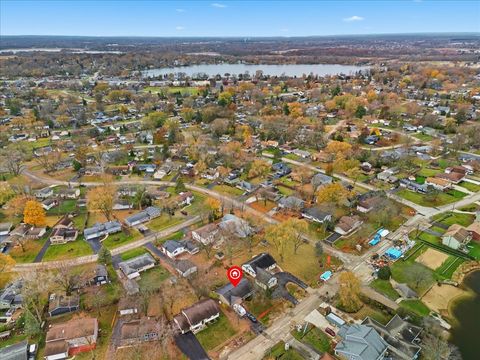 Tiny photo for 2105 Sprucewood Lane, Lindenhurst, IL 60046 (MLS # 12521104)