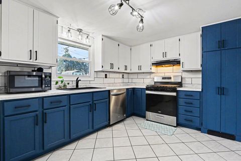 Tiny photo for 16615 W 145th Place, Lockport, IL 60441 (MLS # 12598055)