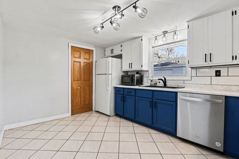 Tiny photo for 16615 W 145th Place, Lockport, IL 60441 (MLS # 12598055)
