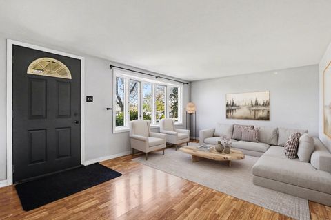 Tiny photo for 16615 W 145th Place, Lockport, IL 60441 (MLS # 12598055)