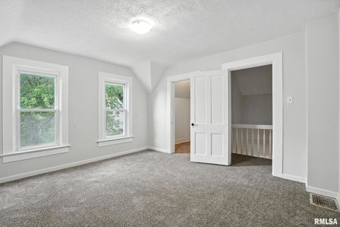 Tiny photo for 2010 W 1ST Street, Davenport, IA 52802 (MLS # QC4268997)