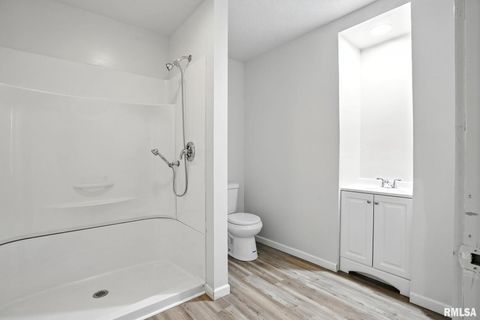 Tiny photo for 2010 W 1ST Street, Davenport, IA 52802 (MLS # QC4268997)