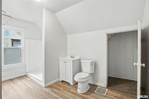 Tiny photo for 2010 W 1ST Street, Davenport, IA 52802 (MLS # QC4268997)