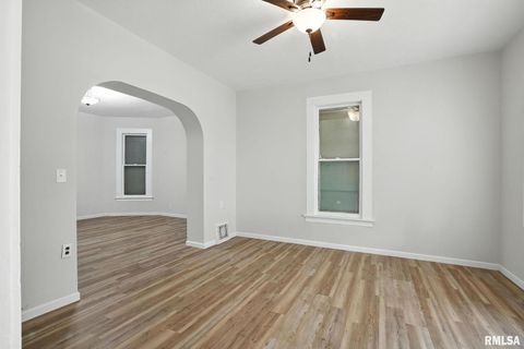 Tiny photo for 2010 W 1ST Street, Davenport, IA 52802 (MLS # QC4268997)