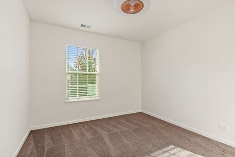 Tiny photo for 413 Town Center Boulevard, Gilberts, IL 60136 (MLS # 12485223)