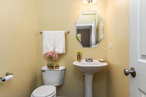 Tiny photo for 413 Town Center Boulevard, Gilberts, IL 60136 (MLS # 12485223)