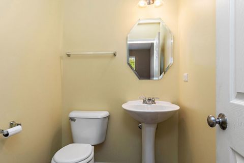 Tiny photo for 413 Town Center Boulevard, Gilberts, IL 60136 (MLS # 12485223)