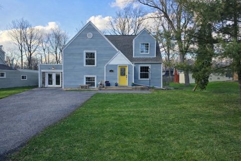 Photo of 205 Cornwall Drive, Crete, IL 60417 (MLS # 12598690)