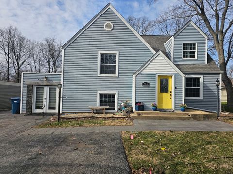 Tiny photo for 205 Cornwall Drive, Crete, IL 60417 (MLS # 12598690)