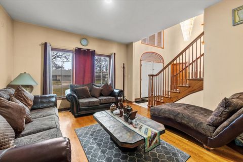 Tiny photo for 342 Diana Court, Bensenville, IL 60106 (MLS # 12525972)