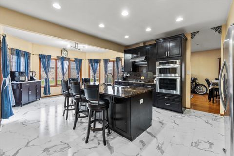 Tiny photo for 342 Diana Court, Bensenville, IL 60106 (MLS # 12525972)