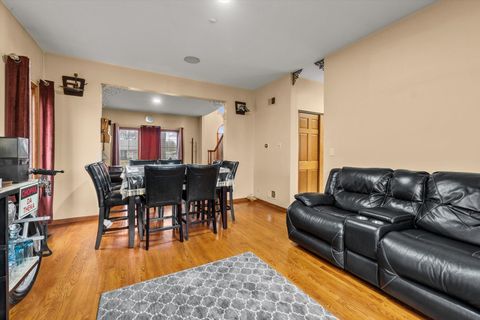 Tiny photo for 342 Diana Court, Bensenville, IL 60106 (MLS # 12525972)