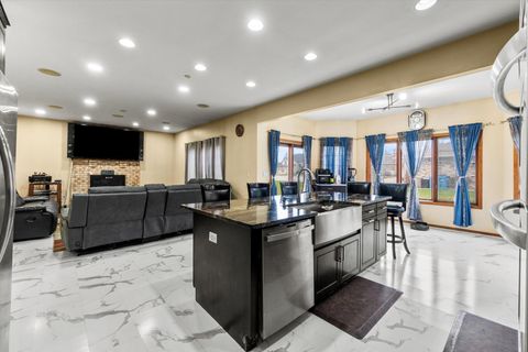 Tiny photo for 342 Diana Court, Bensenville, IL 60106 (MLS # 12525972)