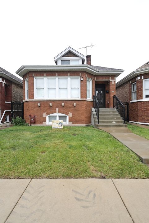 7218 S Washtenaw Avenue Chicago IL 60629