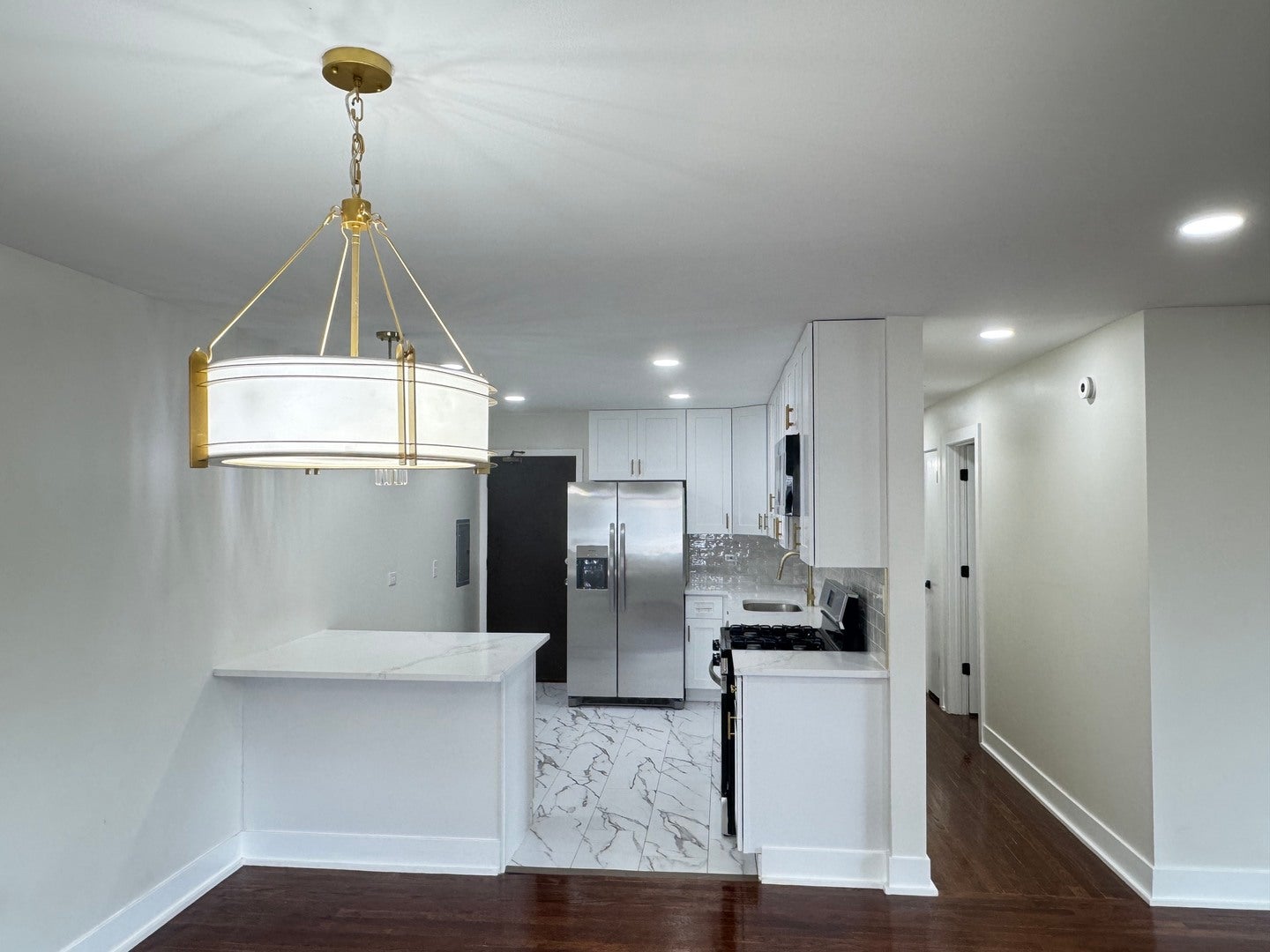 9561 Dee Road 1A