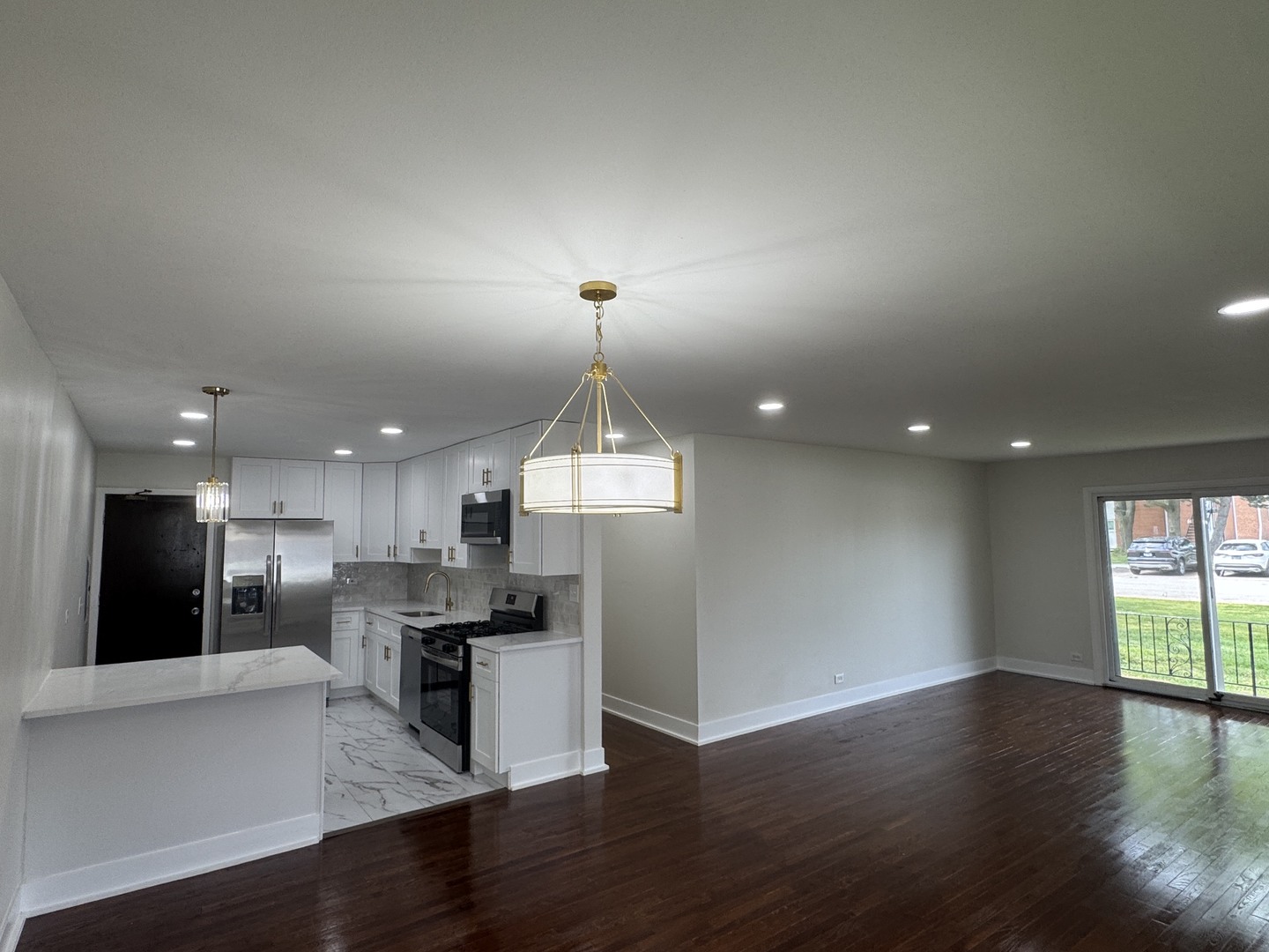 9561 Dee Road 1A