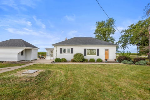 Photo of 233 County Road 3400, Foosland, IL 61845 (MLS # 12756148)