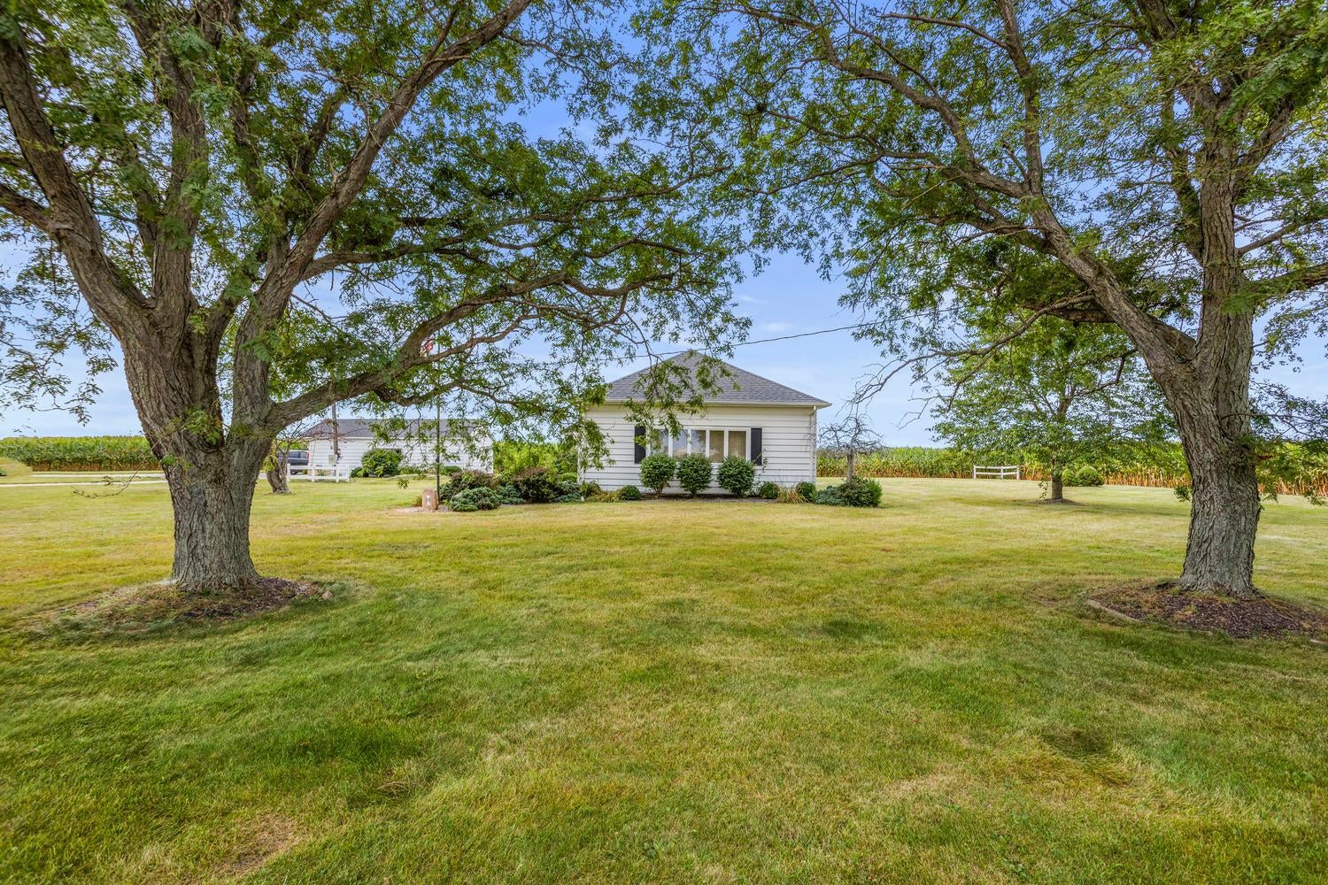 233 County Road 3400