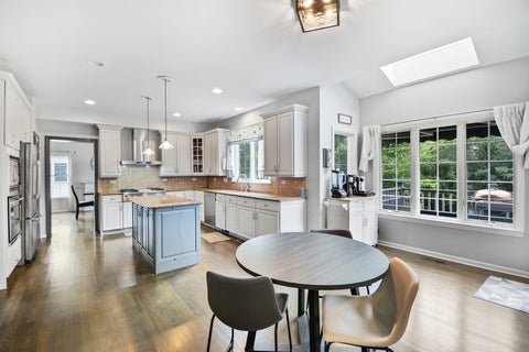Tiny photo for 88 Open Parkway S, Hawthorn Woods, IL 60047 (MLS # 12744378)