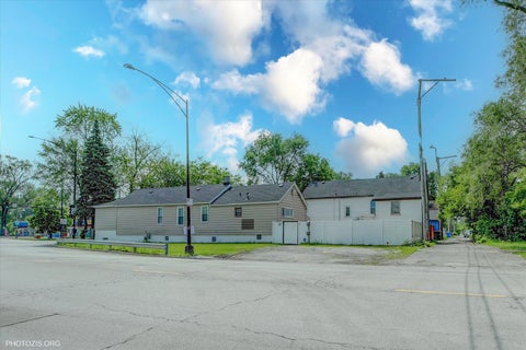 Tiny photo for 10004 S Torrence Avenue, Chicago, IL 60617 (MLS # 12622472)