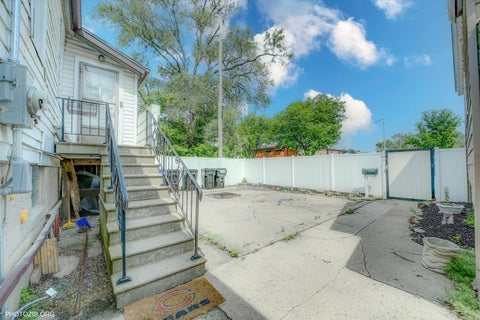 Tiny photo for 10004 S Torrence Avenue, Chicago, IL 60617 (MLS # 12622472)