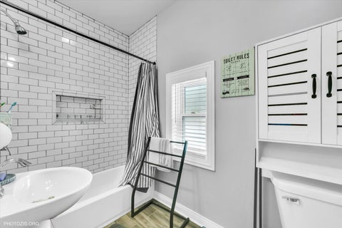 Tiny photo for 10004 S Torrence Avenue, Chicago, IL 60617 (MLS # 12622472)