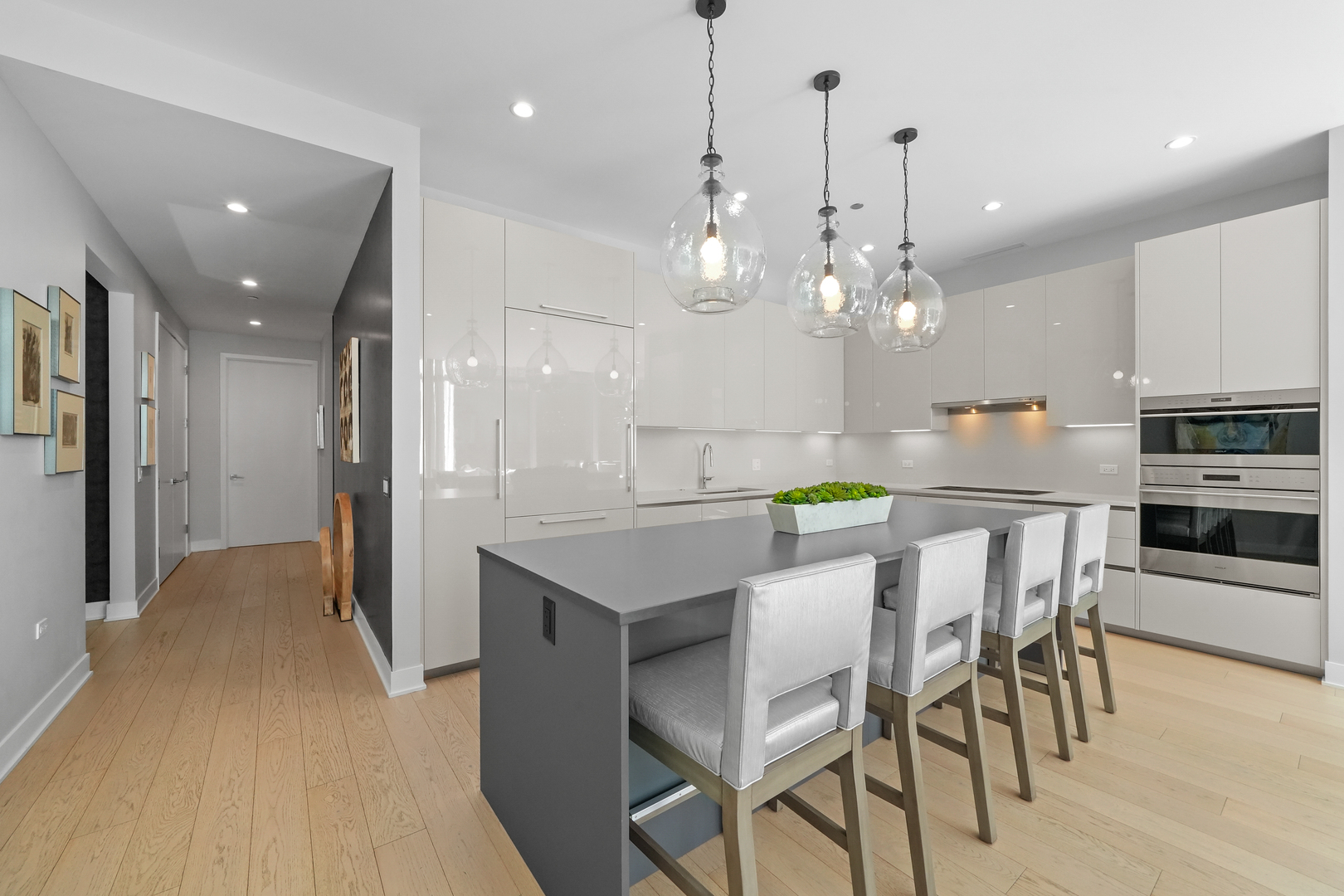 360 W Erie Street 3D
