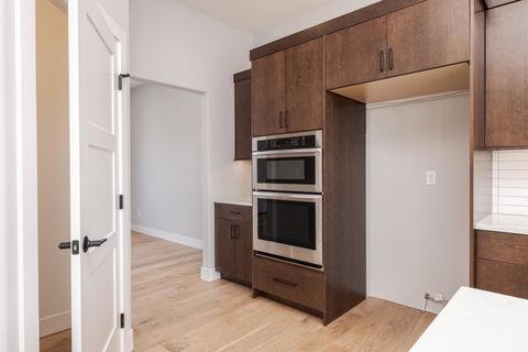 Tiny photo for 5303 Finlen Lane, Bloomington, IL 61705 (MLS # 12557250)